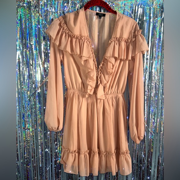 Pink dress - Picture 4 of 4